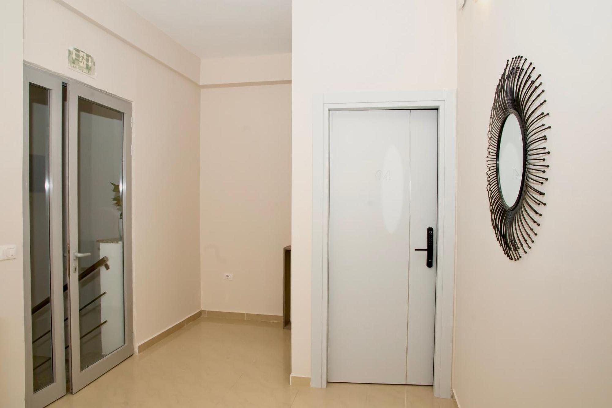 Alv Rent Rooms Vlorë Εξωτερικό φωτογραφία