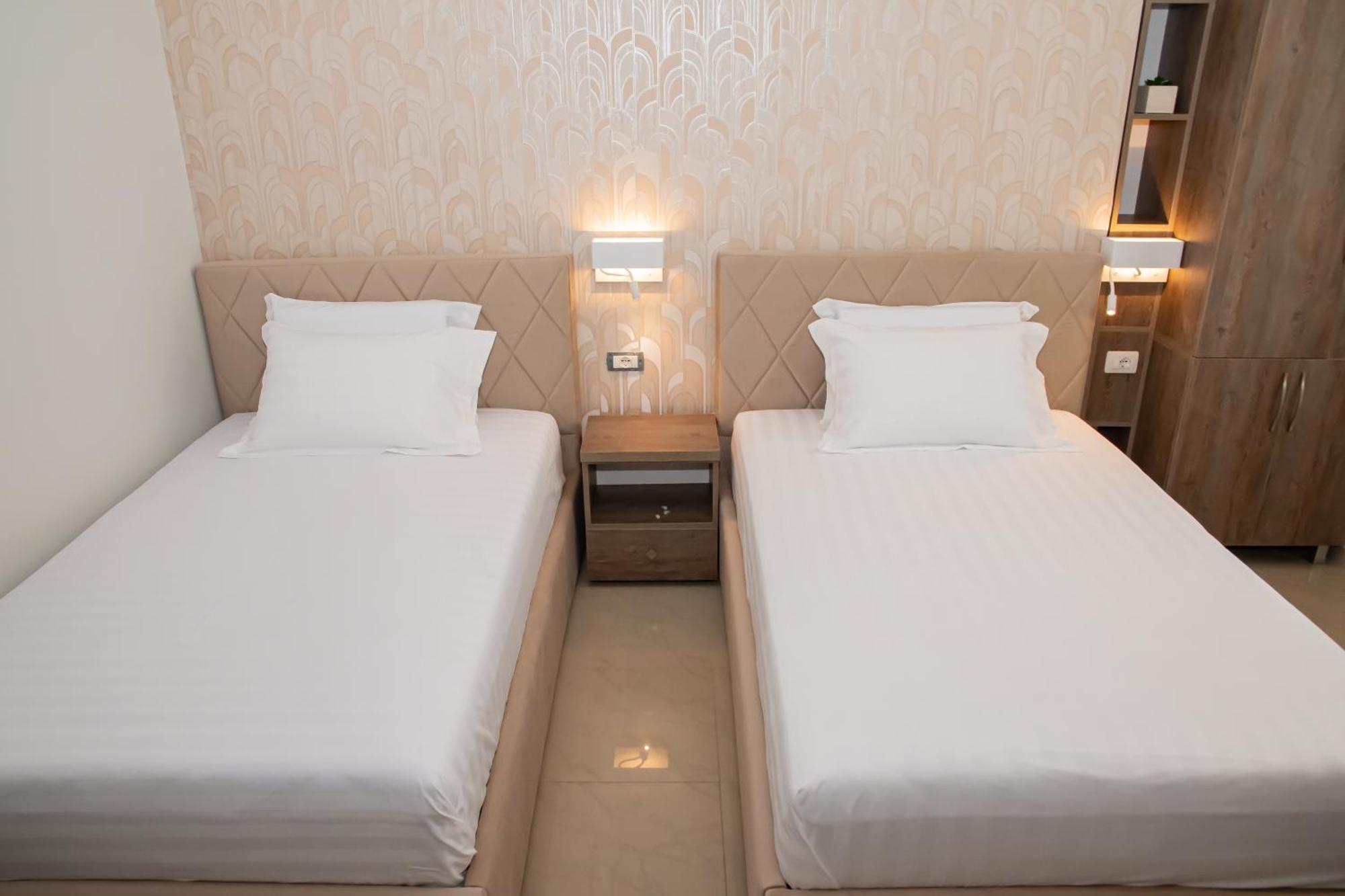 Alv Rent Rooms Vlorë Εξωτερικό φωτογραφία