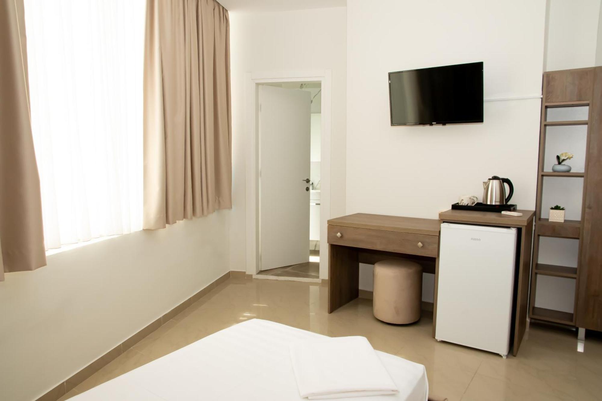 Alv Rent Rooms Vlorë Εξωτερικό φωτογραφία