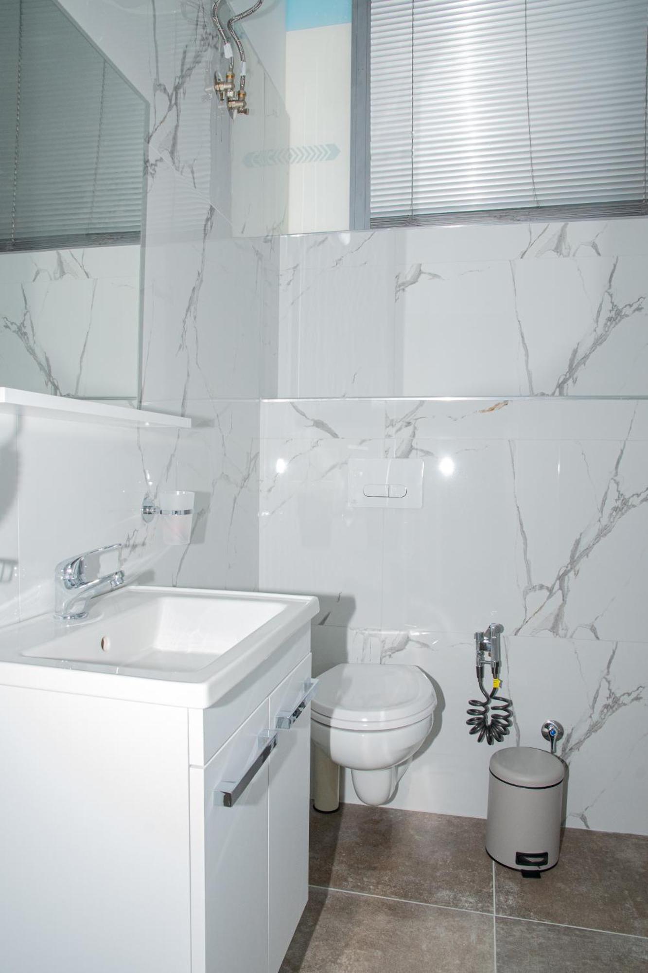 Alv Rent Rooms Vlorë Εξωτερικό φωτογραφία