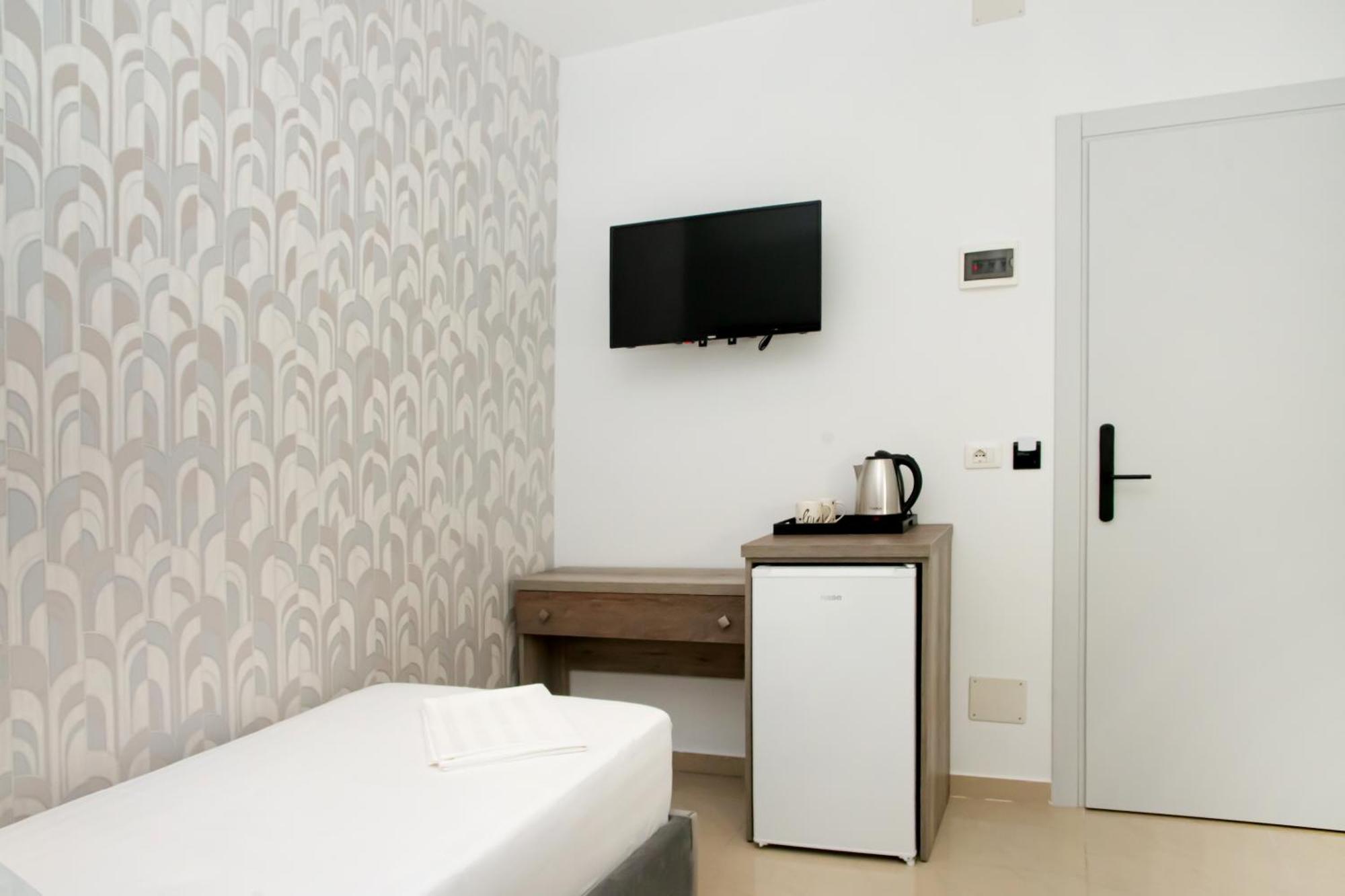 Alv Rent Rooms Vlorë Εξωτερικό φωτογραφία